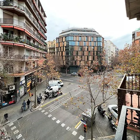 Lolita Bcn Apartment En El Eixample Apartment *