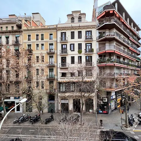 Lolita Bcn Apartment En El Eixample Apartment *